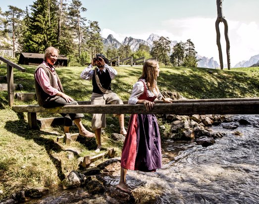 © 2025 Aqua Bad Cortina